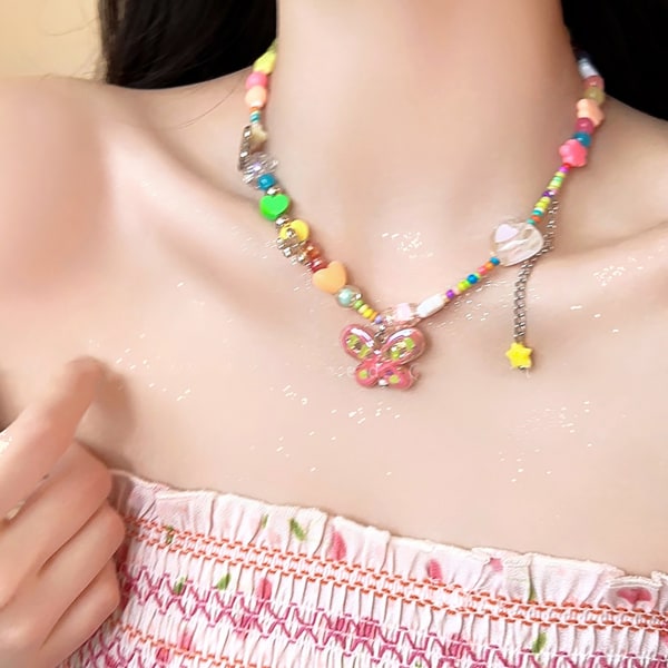 Fargerikt perlekjede Y2K Trendy Butterfly Beads Pendant Clavicle Necklace for Women Girls Summer