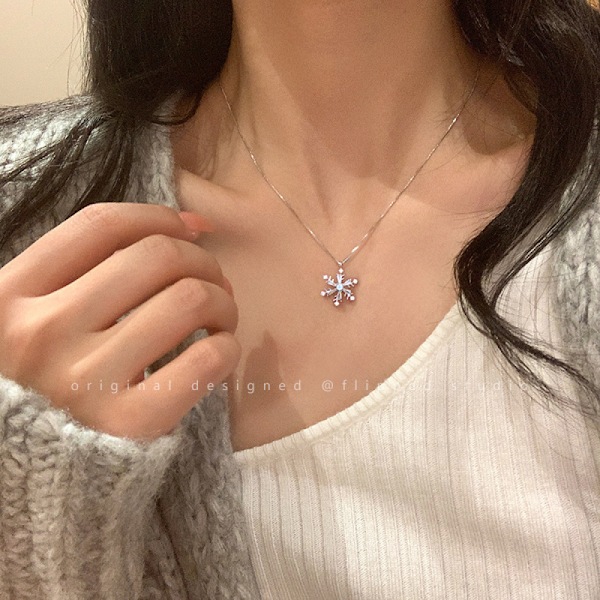 Beaux  Halsband i sterlingsilver med snöflinga/hjärta med simulerad diamant, hängsmycke för kvinnor