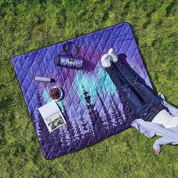 Bärbar Picknickfilt (152cm x 183cm) - Vikbar & Sandtät Strand- & Campingfilt - Med Bärrem (Stjärnor)