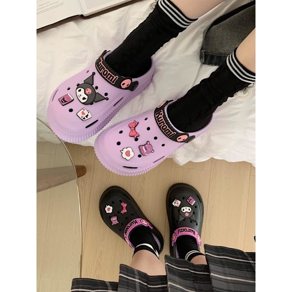 Kawaii skor Kuromi tofflor för kvinnor söta trädgårdsträskor tecknad inomhus tofflor utomhus molnsandaler flicksandaler Black 10.25inch
