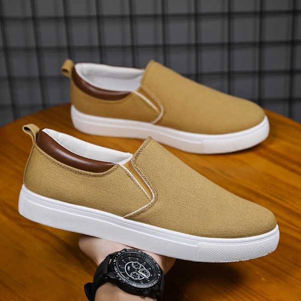 Pluskokoisten miesten kengät Canvas-kengät Miesten laiskat slip-on-vapaa-ajan laudaskengät Miesten kangaskengät Vapaa-ajan kengät Khaki 42