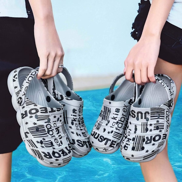 Trädgårdsskor för män och kvinnor, sommarsandaler, lätta, halkfria promenadskor, unisex, vuxna, träskor för pool, strand, trädgård, kök, dusch Grey 10.5inch 7 Women/6 Men