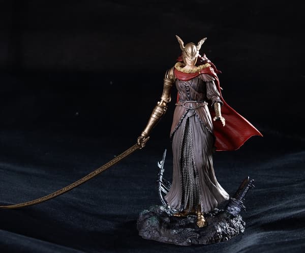 Elden Ring Valkyrie Valkyrie Modellboks Hånd