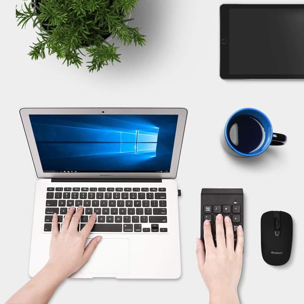 Trådløst numerisk tastatur 18 taster Bærbart nummertastatur med 2,4G Mini USB-mottaker for bærbar PC, stasjonær PC, Surface Pro
