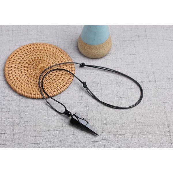 6 Facet Reiki Healing Crystal Stone Pointed Pendant Halsband Naturlig Ädelsten Halsband Reiki Quartz Smycken för Kvinnor Män