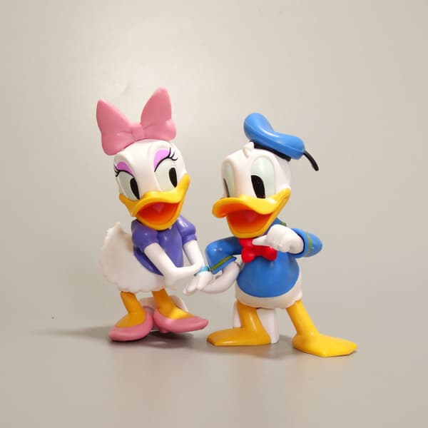 Trendig tecknad animerad handgjord dockmodell leksaks prydnad