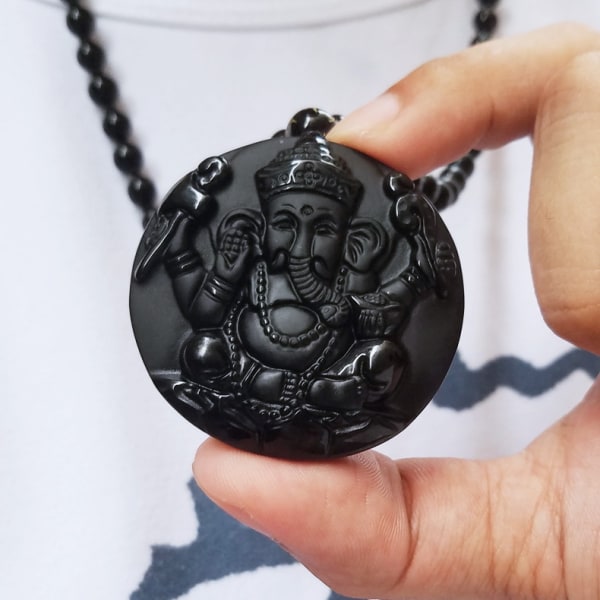 Naturligt Obsidian Halsband Lucky Amulett Skyddshänge med justerbar pärlkedja Svart Kristall Talisman Spirituella smycken Present