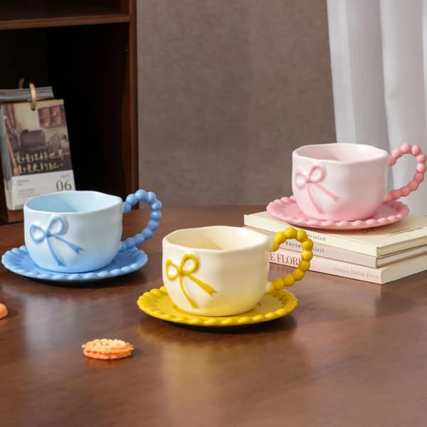 12 oz blå Bow Kaffemugg Set med fat - Söt porslin tekopp & mugg, Elegant Bow Design, Perfekt för kvinnor och flickor, Idealisk för blue