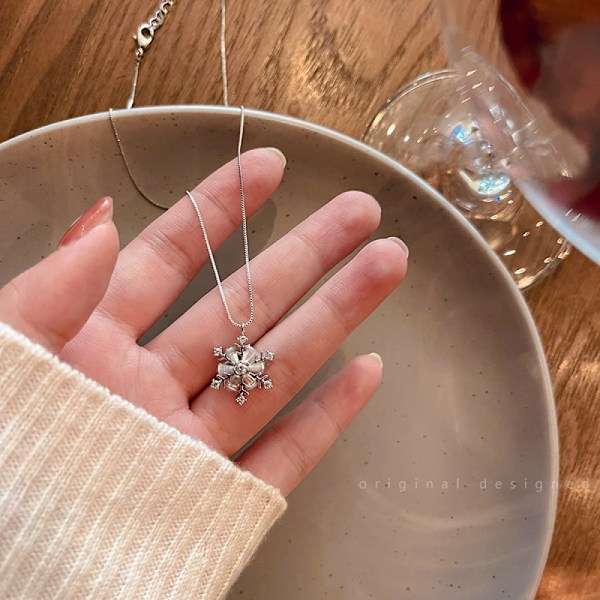 Beaux  Halsband i sterlingsilver med snöflinga/hjärta med simulerad diamant, hängsmycke för kvinnor