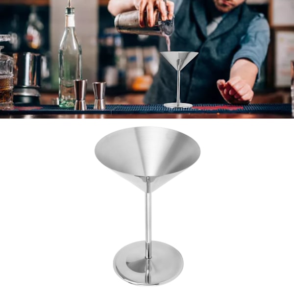 Metallvinsglas i rostfritt stål, isolerat rödvinscocktailchampagneglas för hemmafest