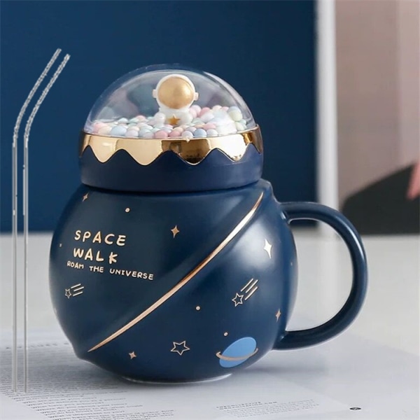 Cute Astronaut Planet Ceramic Mug with Lid Large-capacity Mug Creative and Practical Gift for Family and Friends, with Exquisite Gift Box