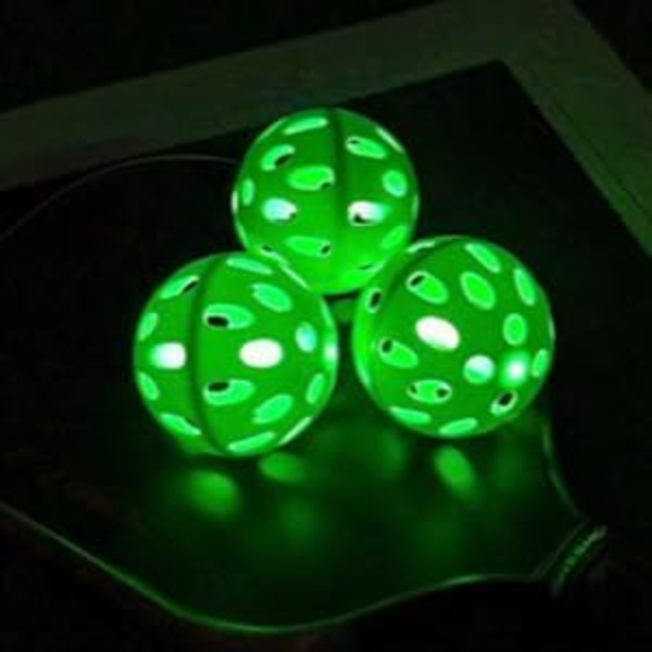 Pickleballbollar som lyser i mörkret: LED-upplysta pickleballbollar, USAPA-standard utomhus 40 hål picklebollar med grönt ljus 4-pack LED-upplysta picklebollar