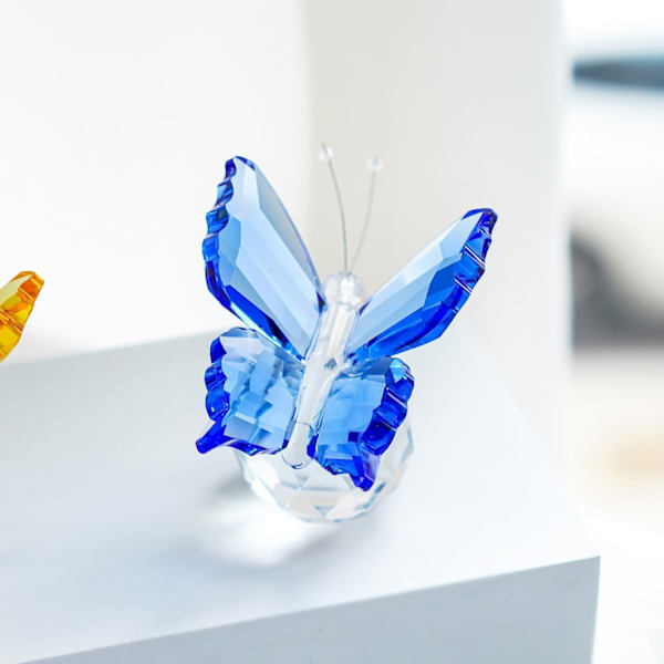 Krystal Flyvende Sommerfugl med Krystal Kuglebase Figur Samling Skåret Glas Ornament Statue Dyr Samleobjekt (Blå)