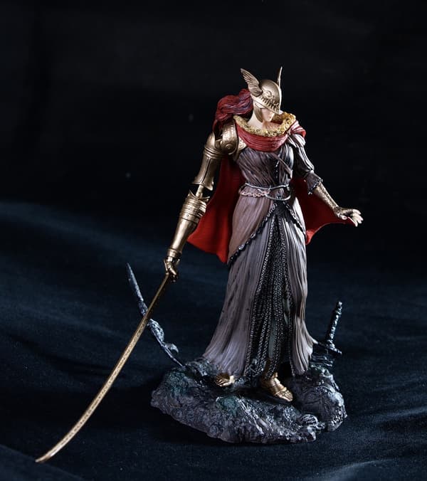 Elden Ring Valkyrie Valkyrie Modellboks Hånd