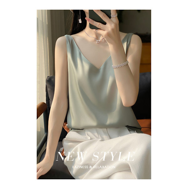 Silke Silke Skulderrem Dame Vest 2024 Sommer Ny Slim-fit V-hals Kort Elegant Inder Top T-shirt Pea Green L