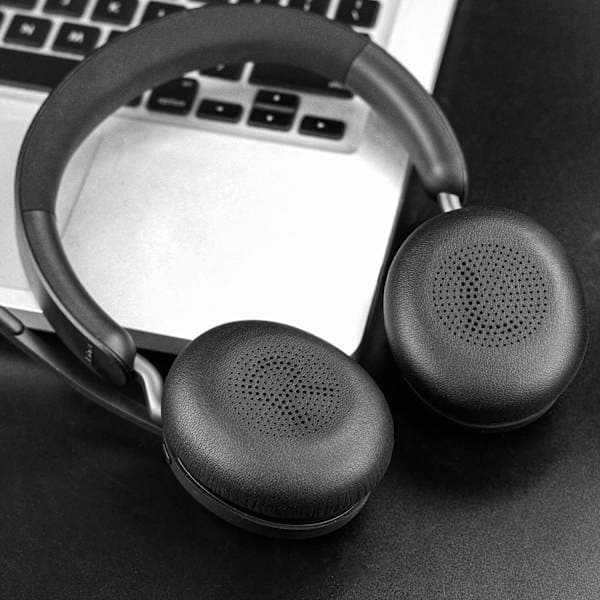 Erstatningsøreputer for Jabra Evolve2 65 (65MS 65UC USB)/Evolve2 40 (40UC 40MS USB)/Elite 45h On-Ear Trådløse Hodetelefoner,AB