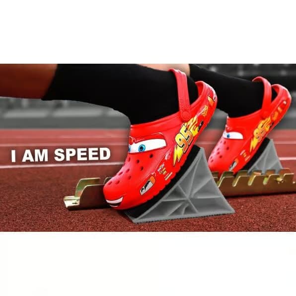 Crocs Lightning McQueen - Lightning McQueen utomhusskor med tofflor 18 cm