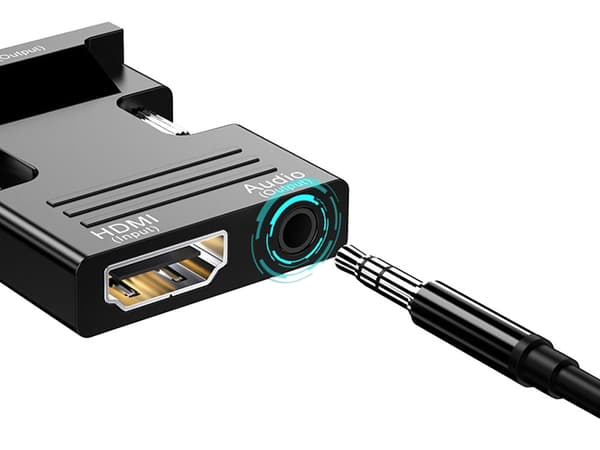 HDMI–VGA-sovitin 3,5 mm:n AUX-liitännällä 64