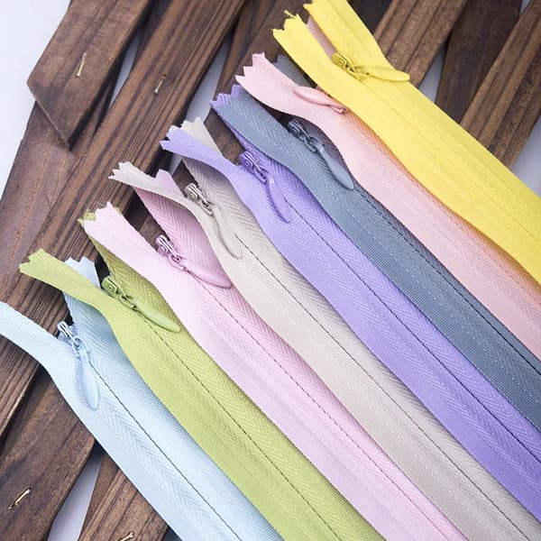 100 stk. 40 cm Flerfarvede Nylon Spirallynlåse til Syning og Håndarbejde