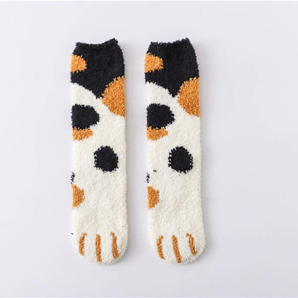 INF Fluffy kattesokker med kattepoter 6 forskjellige par