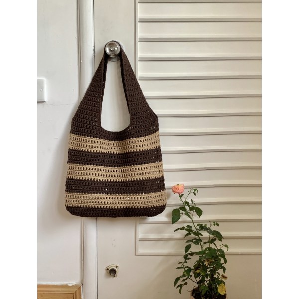 Damväska, nischdesignad randig stickad väska, minimalistisk, ihålig bärbar axelväska brun