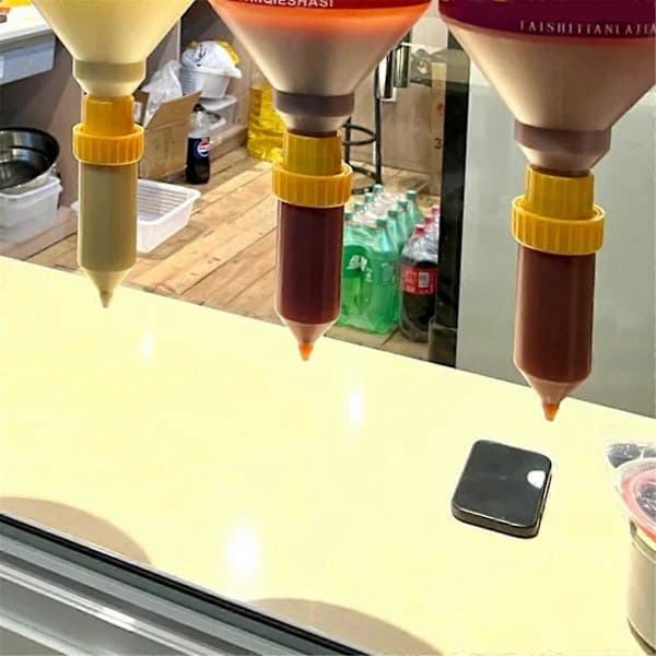 3.5L Sauce Bottle Sauce Squeeze Bottle Hanging Sauce Dispenser Large Diameter