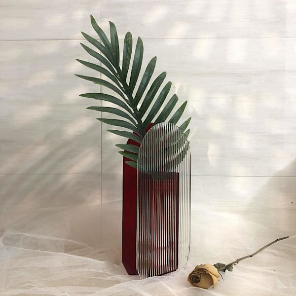 Blomvas färgglad modern samtida design blommig behållare dekoration för hemmakontoret Red