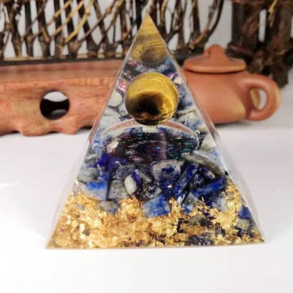 Livets träd Orgone Pyramid Ametist Peridot Healing Crystal Energy Orgonite Pyramid EMF-skydd Meditationsverktyg Dark Khaki L