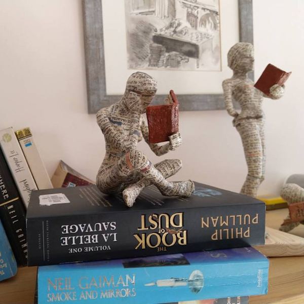 Läsning Kvinnor Resin Ornament Collectible Statyett Skulpturer Vardagsrum Inredning Style Two
