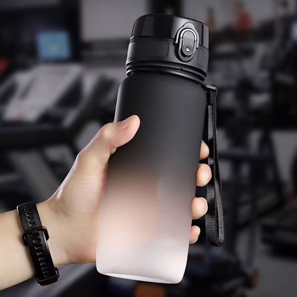 500ml/650ml/1000ml sportvattenkopp i plast Multifunktionell återanvändbar vattenkopp för fitness Black White 500mL