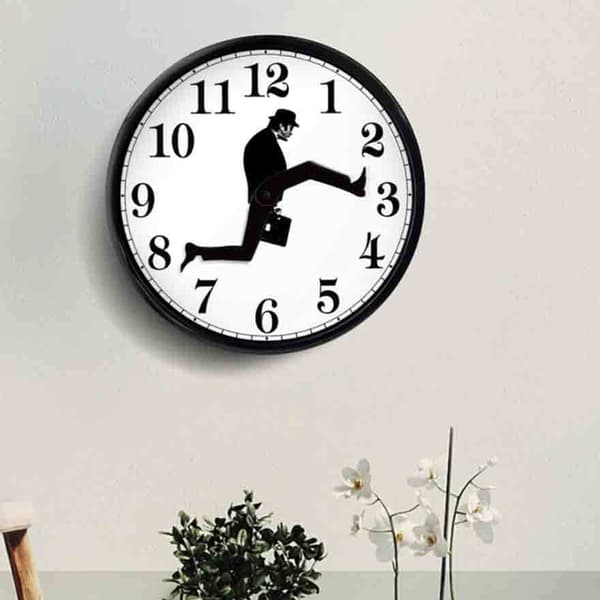 Inspirerad Silly Walk Väggklocka Creative Silent Mute Clock Väggkonst för heminredning i vardagsrummet Black Frame