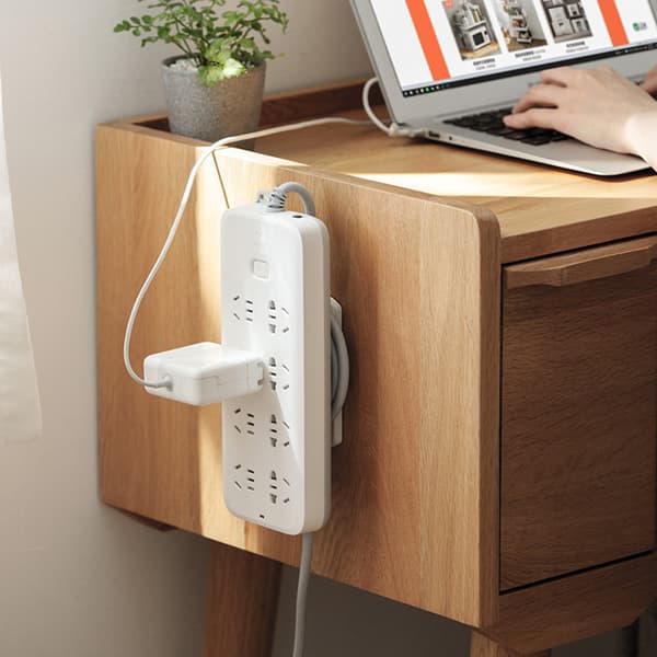 Väggmonterad Power Strip Hållare Punch Free Socket Wire Manager Heavy Duty Plug Storage Rack White