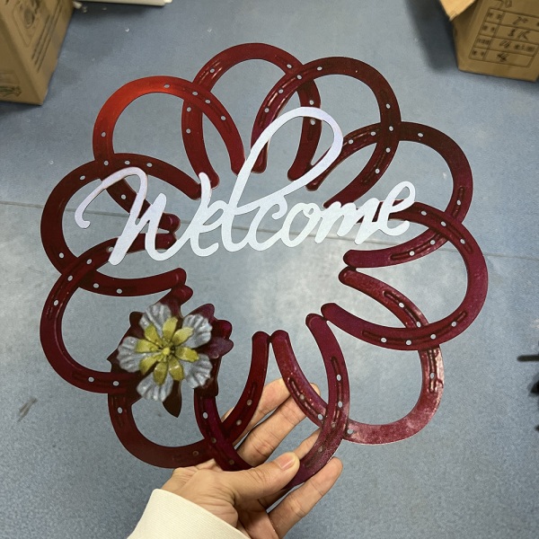 Välkomstskylt Blomformad hästsko metallprydnad för utomhusbruk inomhus Wine Red 30cm