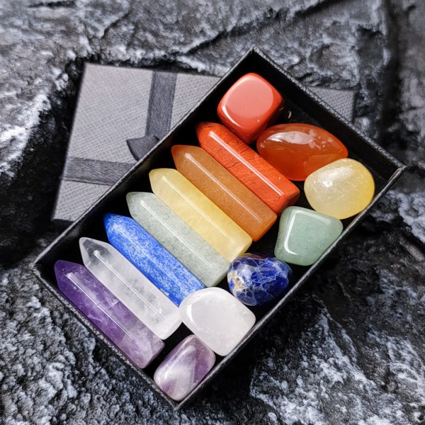 7 Chakra Hexagonal Pillar Power Stone Set Lapis Lazuli Ametist Crystal Healing Stone Room Heminredningstillbehör Boxed