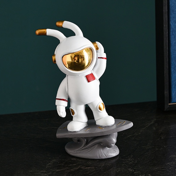 Rymdkanin Skulpturer Astronautfigur Innovativt band Hartskollektioner Skrivbordsdekoration Prydnad N Space Bunny-Surfing