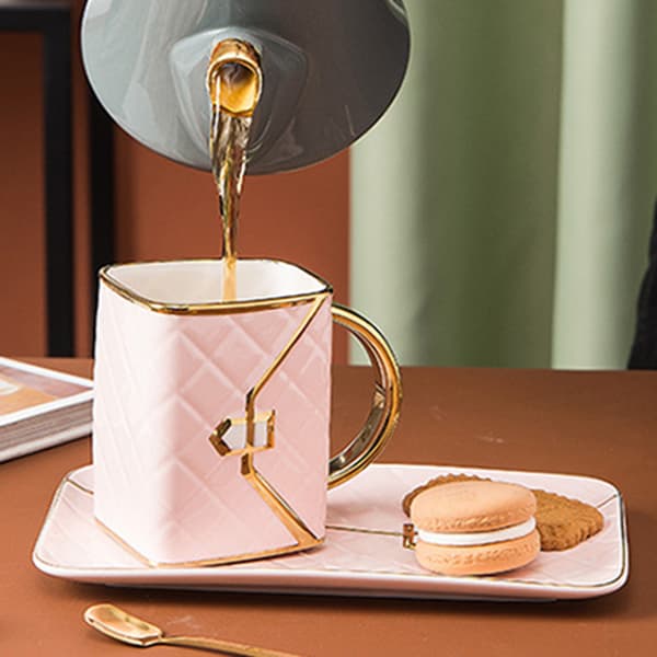 Creative Bag Shape Keramikkopp + fat Golden Edge Design 310ml White