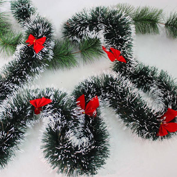 Jul mörkgrön glitter krans med snöeffekt & pilbåge dekor säsongsbetonad hängande prydnad för inomhus utomhus 2m Red