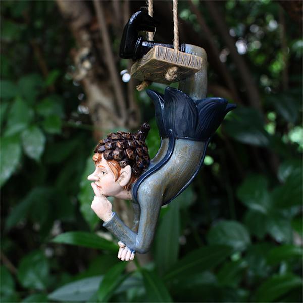 Tecknad Swing Elf Ornament Målat Harts Hantverk Utomhus Landskapshänge För Hem Trädgård Innergård Dekor Elves