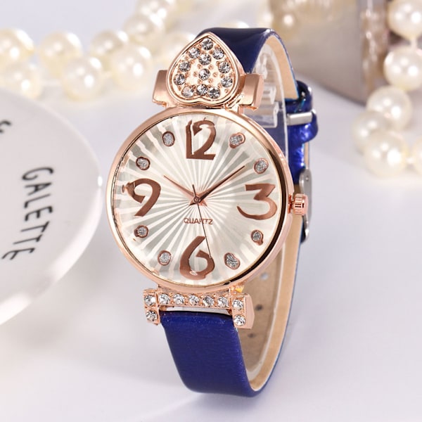 Kvinnor Casual Quartz Watches Mode Rhinestone Watches Rund Urtavla Läderrem Damklockor Royal Blue