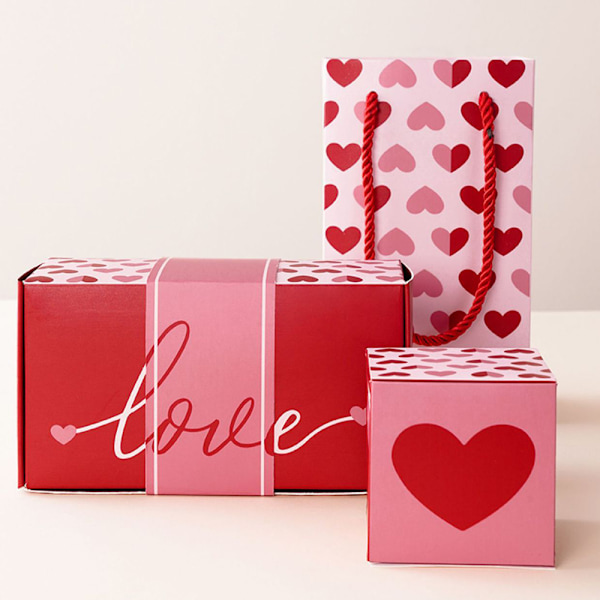2024 Valentine studsar Röd paketlåda Vikbar Fashionabla studsar Röda kuvert för present 18 Boxs