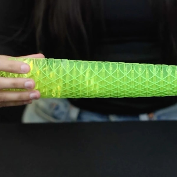 Bärbar Flexibel Fidgets Worm Toy Mjuk Stretchig Dekompressionsleksak För Män Kvinnor Pojke Flicka 8cm