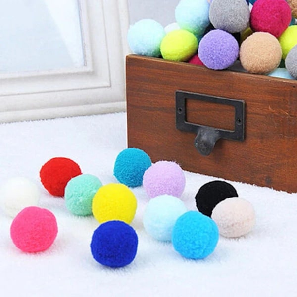 10 kpl kissan pompompalloja sisäleikkeihin, interaktiiviset heittoleikkikalut sisäkissoille Muli Color 10PCs