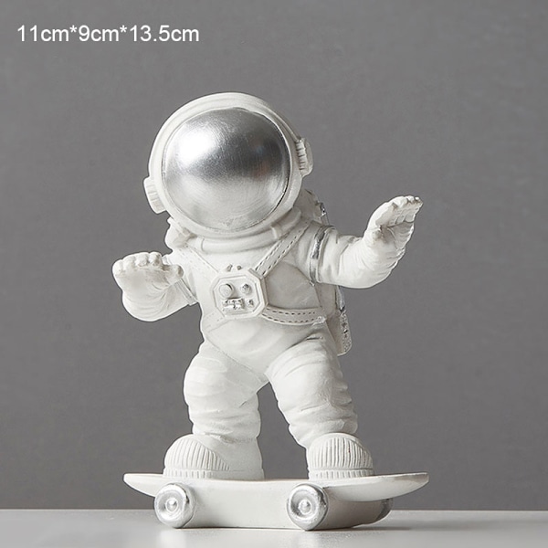 Astronaut i rymden Månen Hartsdekoration Statyett Hem Skrivbordsinredning För födelsedagsfest Vardagsrum Sovrumsprydnad Astronaut Playing Ball silver