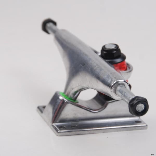 5-tums skateboard styrstångsfäste i aluminium-magnesiumlegering Silver