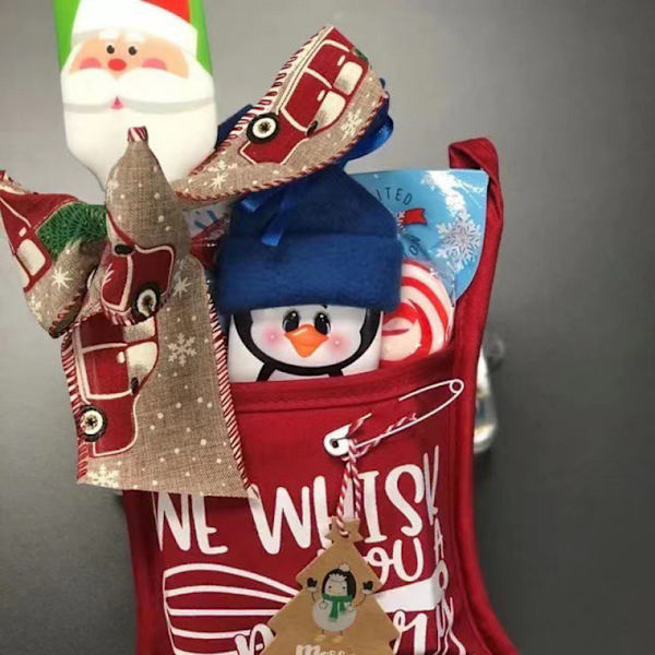 Bakkit för julgrytställ Återanvändbara grytlappar för jul med värmebeständiga ugnsvantar för mångsidiga julgrytlappar We Whisk