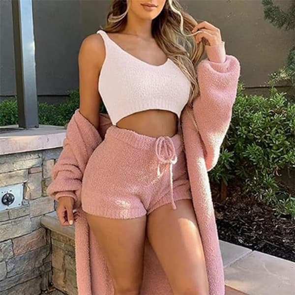 Mysig plyschpyjamas för kvinnor 3-delad set Snygga mjuka lösa sovkläder för sovrum inomhus Beige S