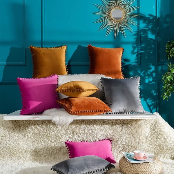 IC Dekorative Pudebetræk i Fløjl med Søde Pom Poms, Pakke med 2 Bløde Pudebetræk til Sofa, 18x18 tommer, Rust