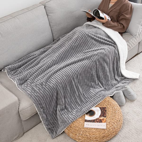 Koseteppe, tykt teppe, lammeullteppe, sengeteppe, stripete mykt teppe, sofatrekk, sofateppe for seng, sofa, stue grey