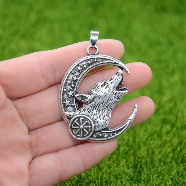Vargamuletti Kuun Tähti Wicca Noituus Pakana Korut Slaavilainen Kolovrat Ripus Koru Kaulakoru Talisman Vahaketju Hopea