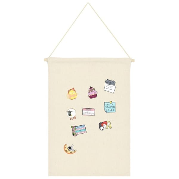 IC-märkesförvaring, displayduk, hängande flagga, broschtavla, beige